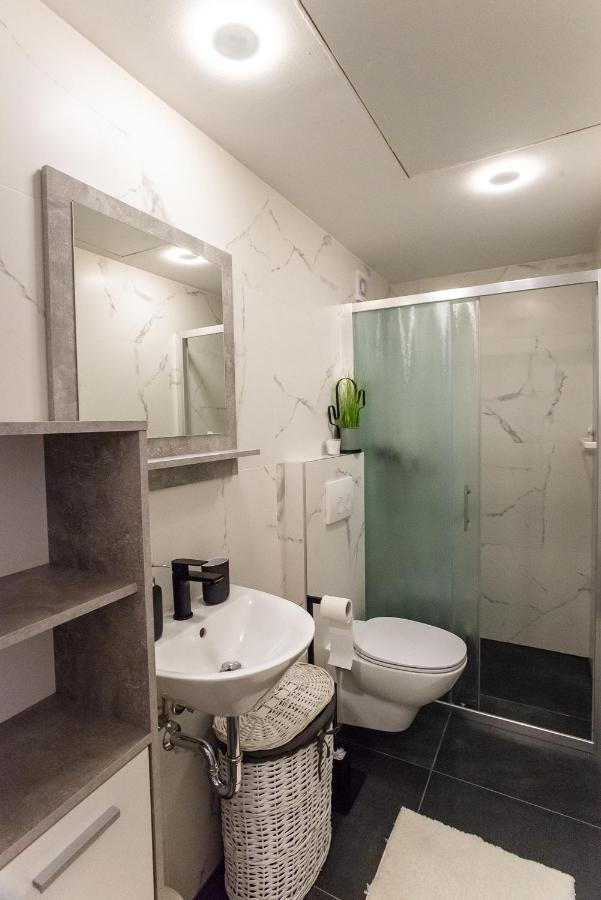 Loni'S Place Apartments 류블랴나 외부 사진